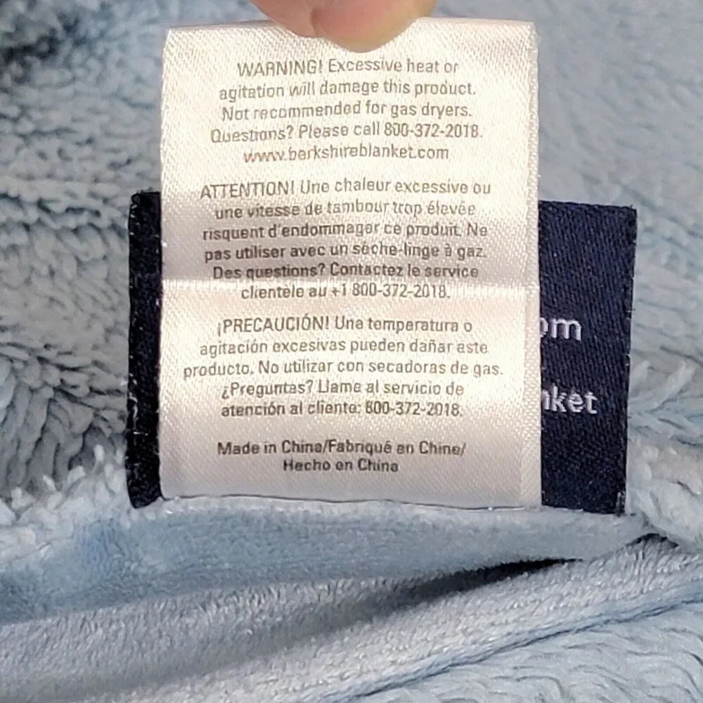 Berkshire Blanket Throw Light Blue 100% Polyester Velvety Plush & Faux Fur 48x60